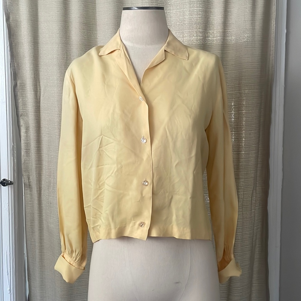 AS-IS 1940’s Forties Butter Yellow Silk Collared Blouse French Cuffs Button Up